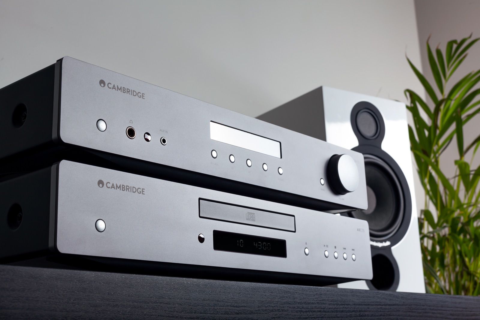 Cambridge Audio AXA35 con AXC35