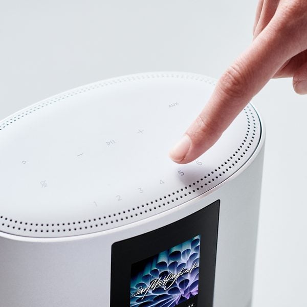 Bose Home 500 Conexión <strong>Wi-Fi y Bluetooth</strong>
