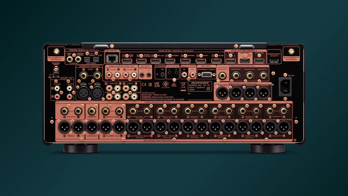 Marantz AV10 Marantz AV10 Parte trasera