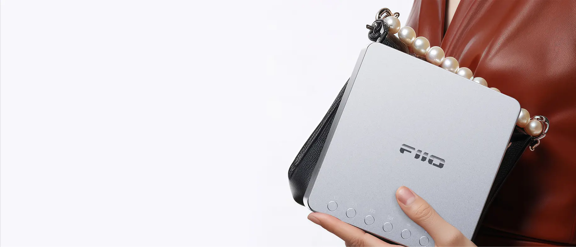 Fiio DM13 BT Fiio DM13 BT <strong>Extras</strong>: pequeños detalles que importan