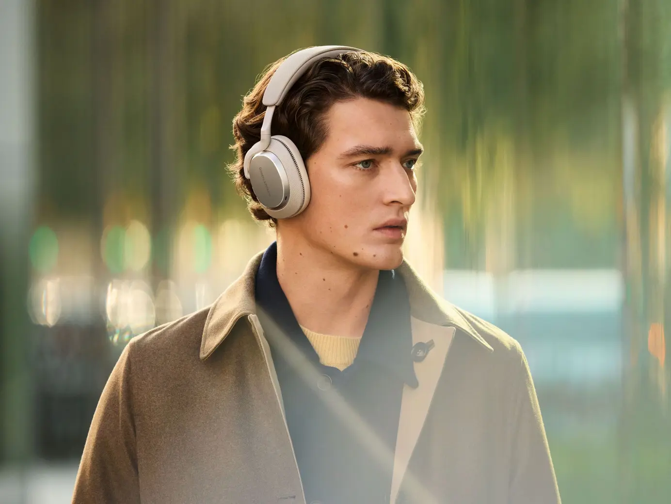 Bowers & Wilkins PX7 S3 <strong>Controles físicos</strong> para un uso sencillo