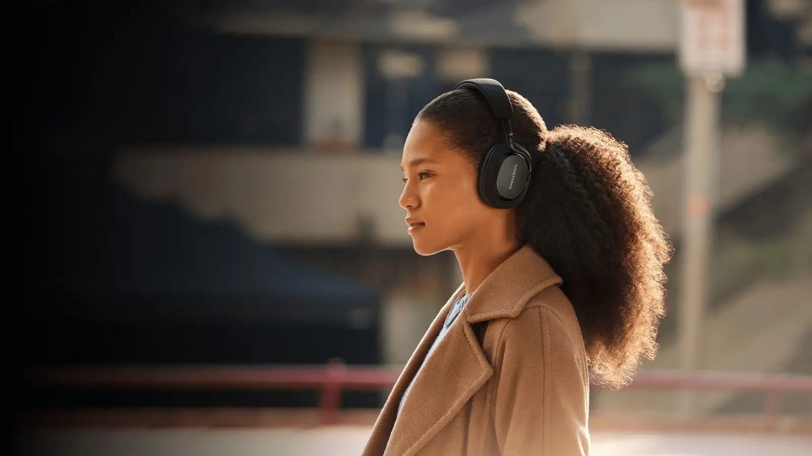 Bowers & Wilkins PX7 S3 <strong>Batería y carga rápida</strong> que te dura muchos días