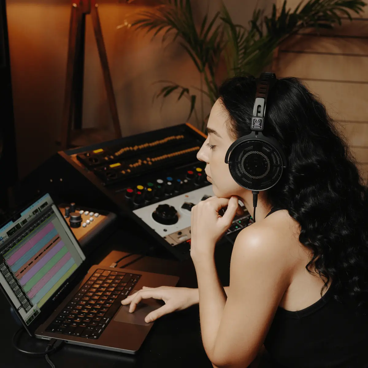 Audio-Technica ATH-R70xa Chasis <strong>acústico</strong> optimizado