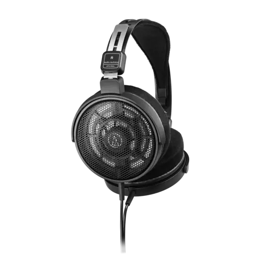Audio-Technica ATH-R30x auriculares negros en ángulo lateral, diadema acolchada y cable de conexión frontal.