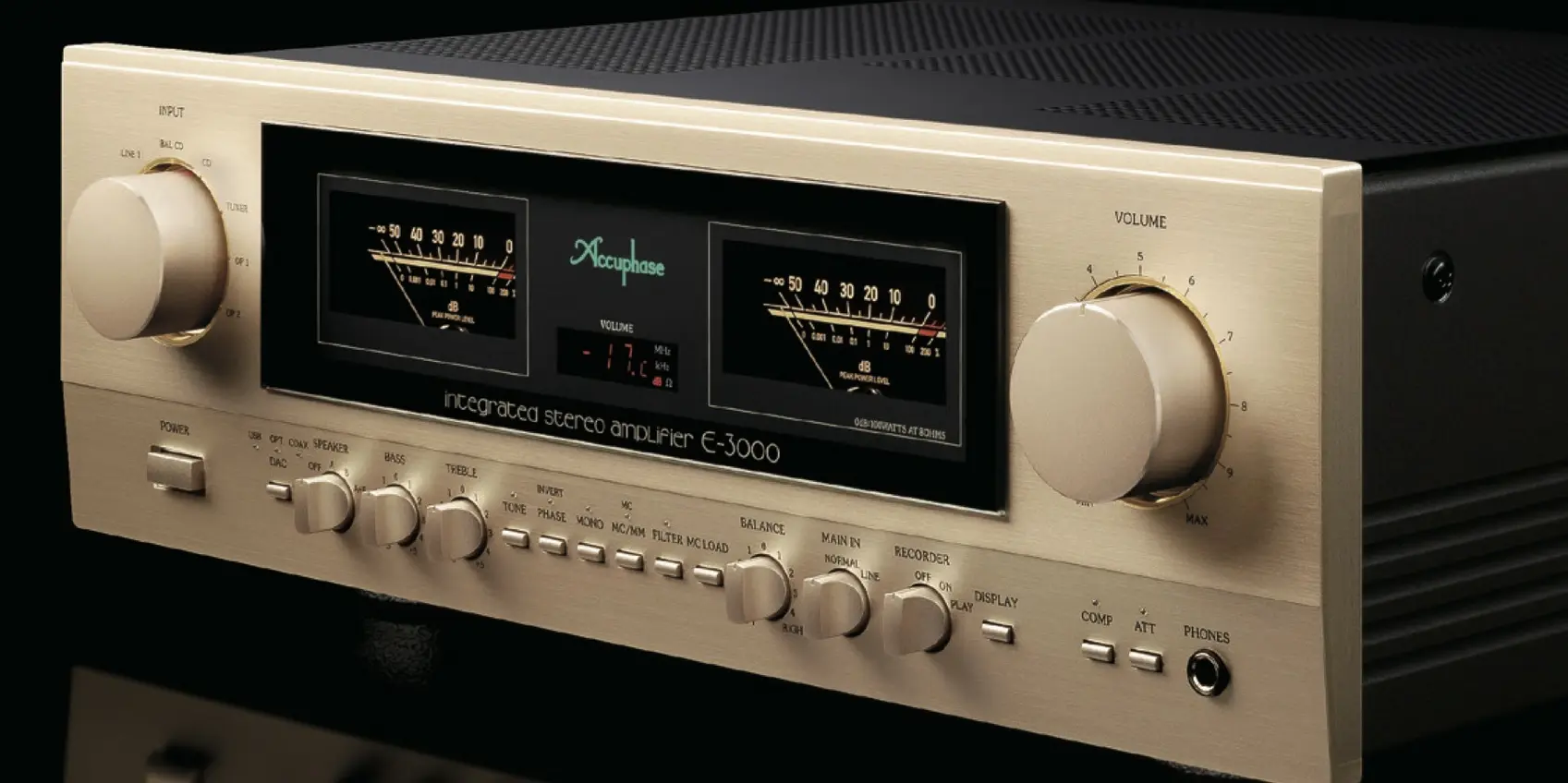 Accuphase E-3000 Vista frontal del Accuphase E-3000, mostrando potenciómetro de volumen y medidores de nivel de audio.