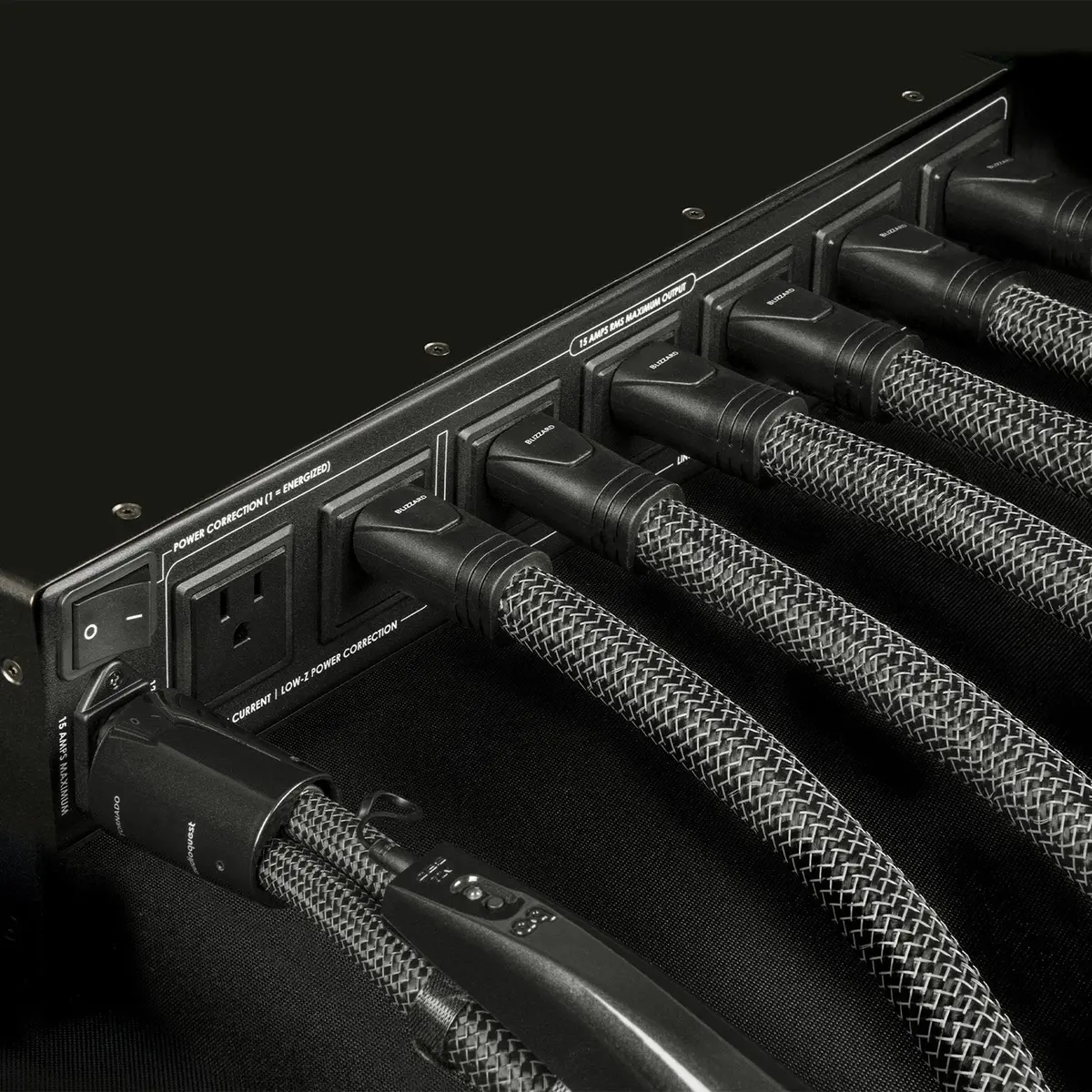 Audioquest Niagara 3000 Audioquest Niagara 3000 <strong>Protección</strong> avanzada contra sobretensiones