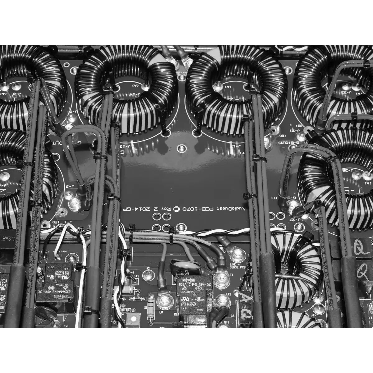 Audioquest Niagara 5000 Audioquest Niagara 5000 <strong>Conectividad y distribución</strong> de 12 tomas