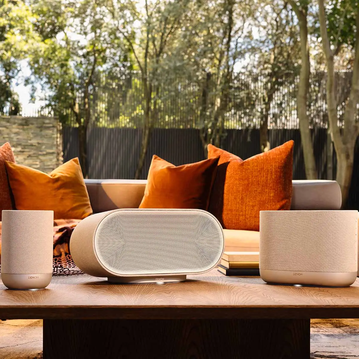 Denon Home 600 <strong>Arquitectura</strong> acústica de 8 transductores