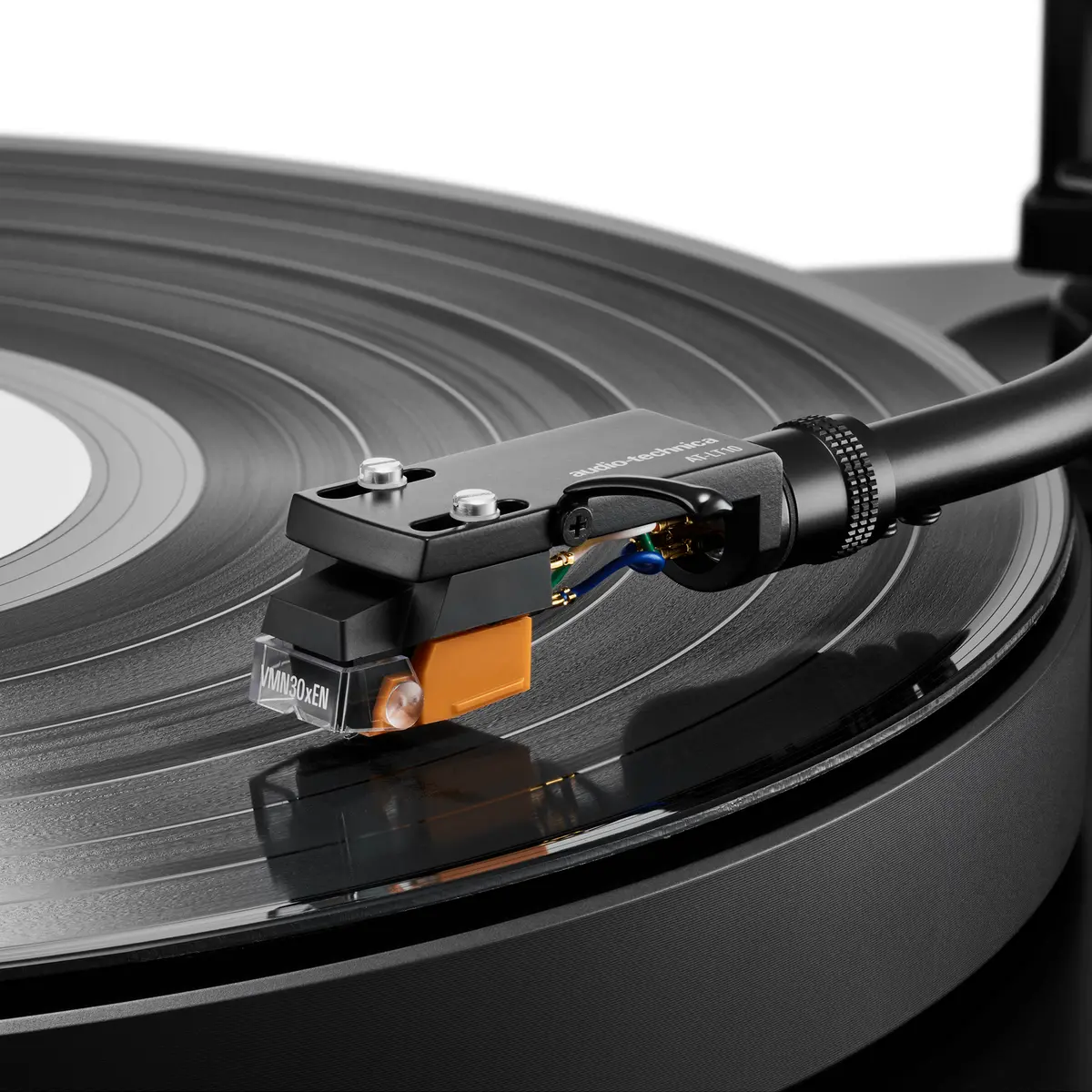 Audio-Technica VM530xEN <strong>Montaje roscado</strong>: instalación sin calibres ni plantillas