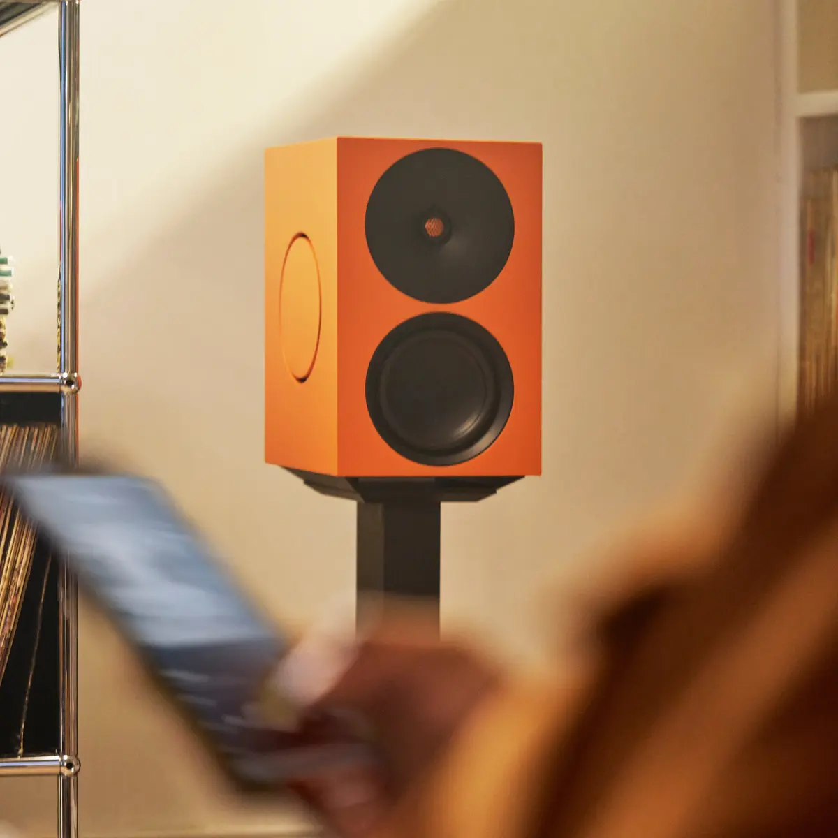Cambridge Audio L/R X Cambridge Audio L/R X <strong>Potencia y procesamiento</strong>: 800 W con DSP de 64 bits