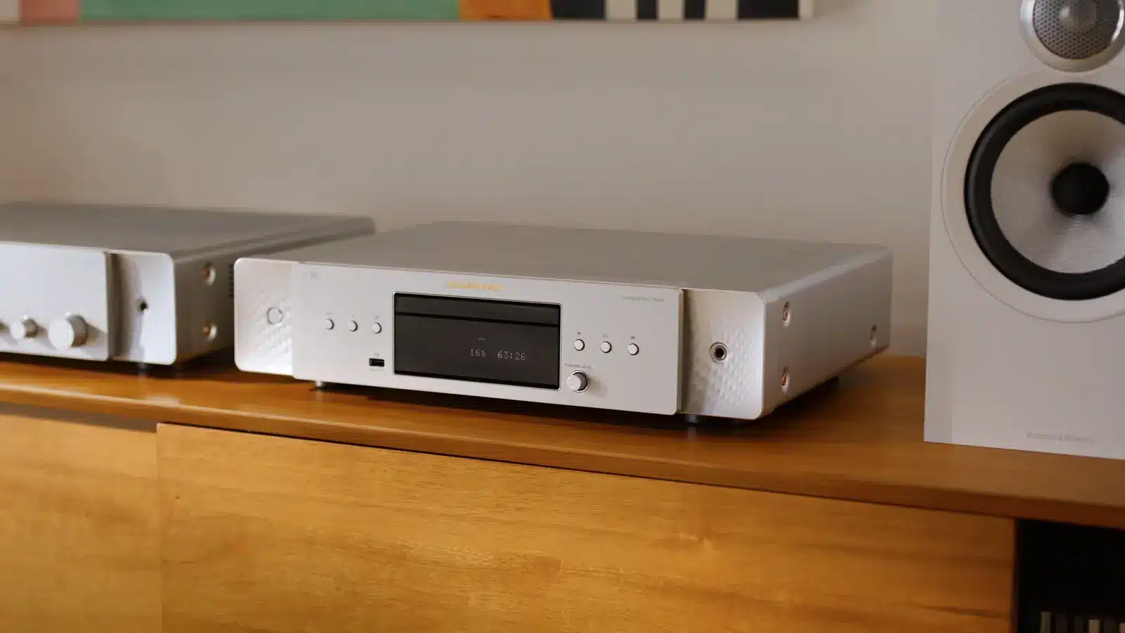 Marantz CD 70 Marantz CD 70 ¿Cómo lo <strong>conectas</strong> a tu equipo?
