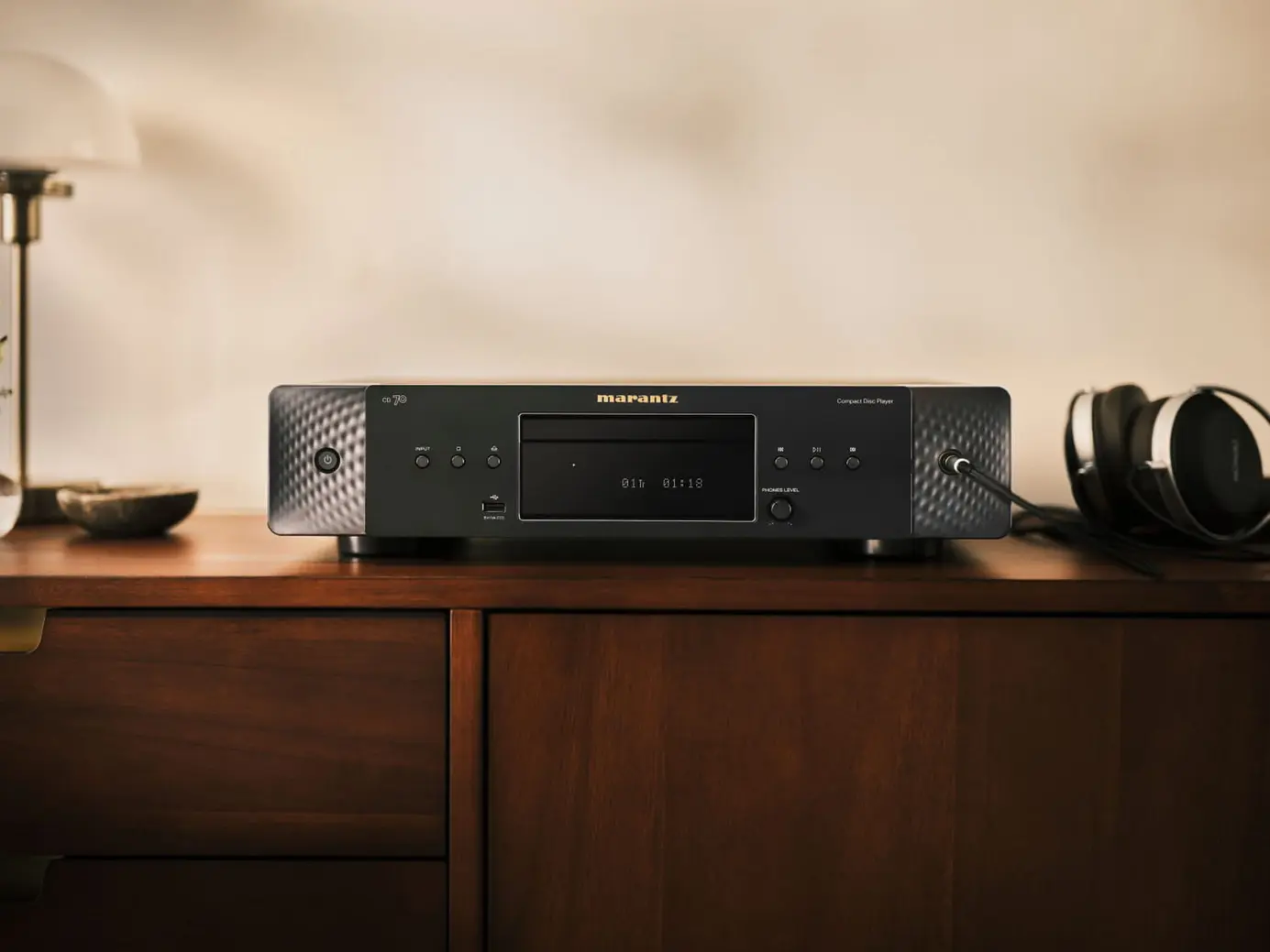 Marantz CD 70 Marantz CD 70 <strong>Construcción</strong> y acabados